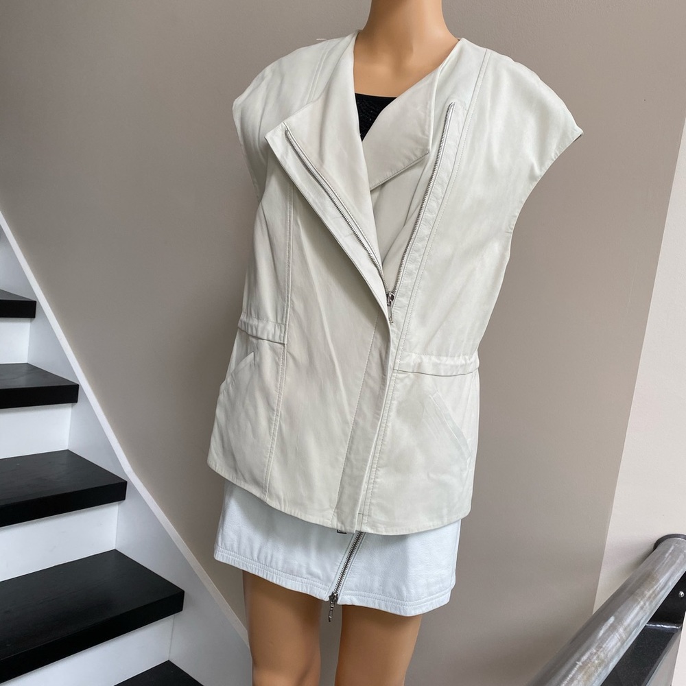 Women’s lamb leather vest by Vince size S